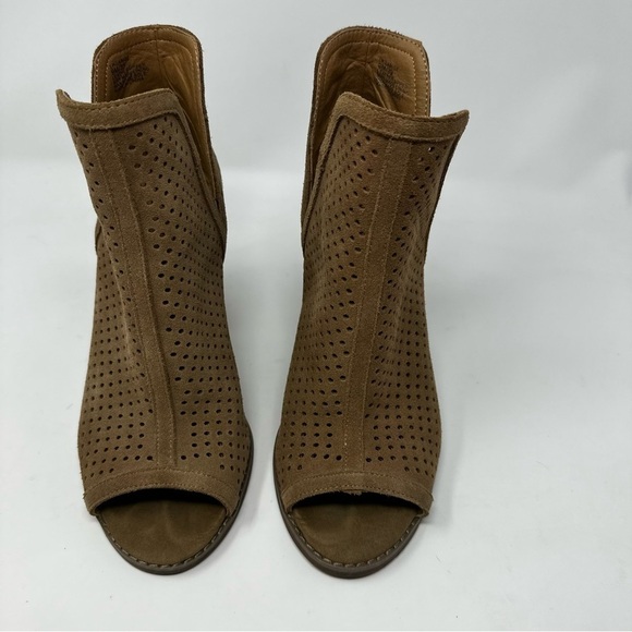 Lucky Brand  Larise Peep Toe Shoe Sesame Size 9 Womens - Picture 3 of 12